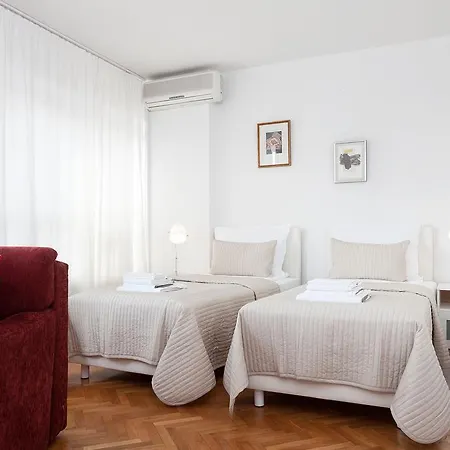 Apartment Dream4You Zagreb Room photo